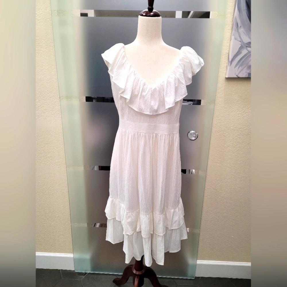 Calvin Klein Elegant White Double V-neck Ruffled Dress Size Large